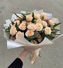 Букет Кремовые розы Латте в Семенково